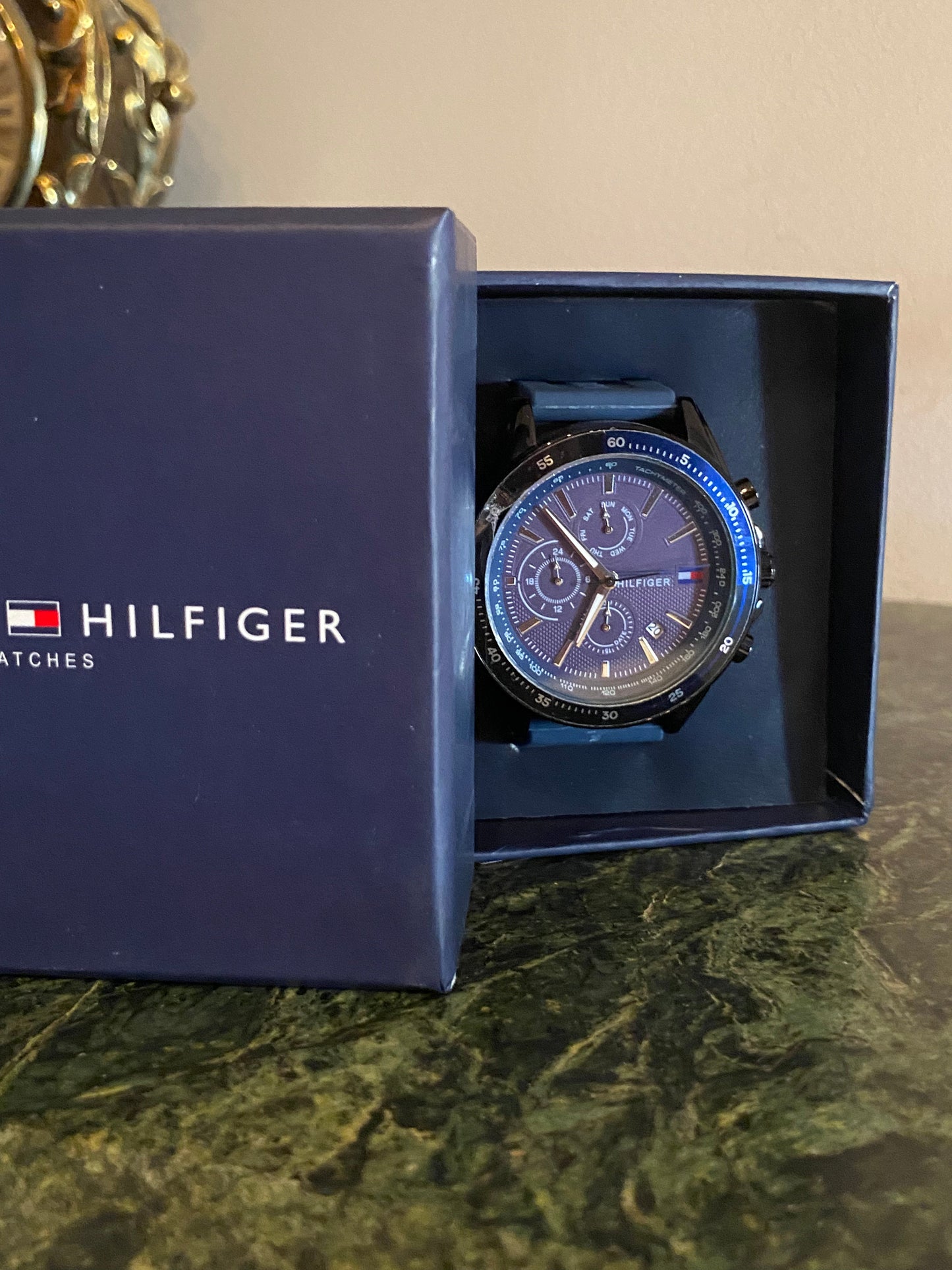 Tommy Hilfiger bank men's watch in blue